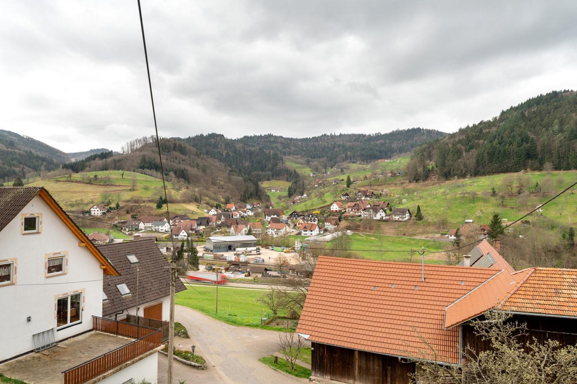 Haus Am Schroffen Apartment Ottenhofen im Schwarzwald Bagian luar foto
